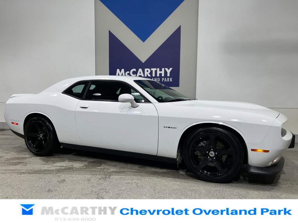 Used 2022 Dodge Challenger R/T image 3