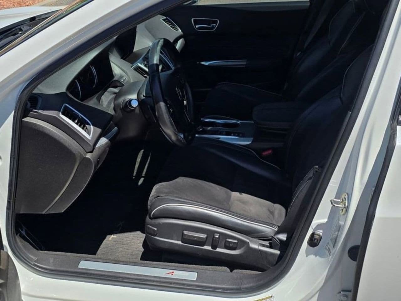 Used 2020 Acura TLX w/ A-SPEC Pkg FWD image 7