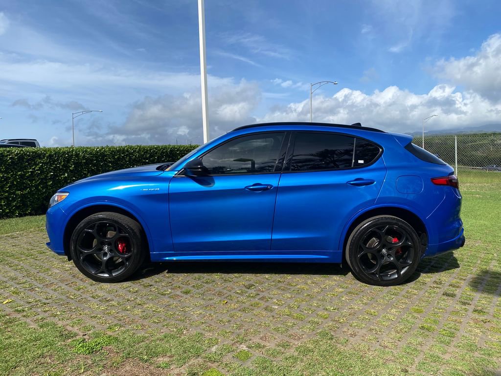 Used 2022 Alfa Romeo Stelvio Veloce image 22