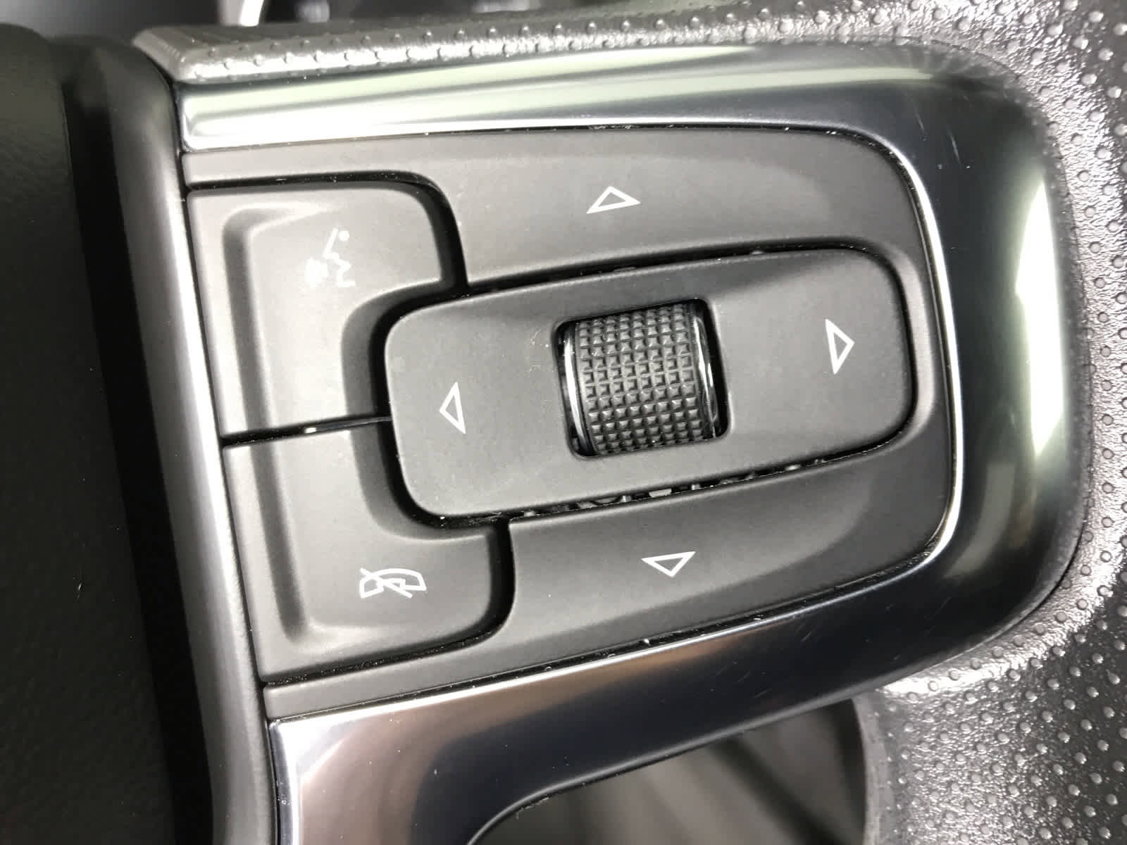 Used 2022 Chevrolet Blazer LT image 6