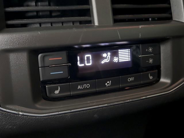 Used 2019 Volkswagen Atlas SEL Premium image 12