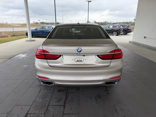 Used 2019 BMW 740i w/ Executive Package image 8