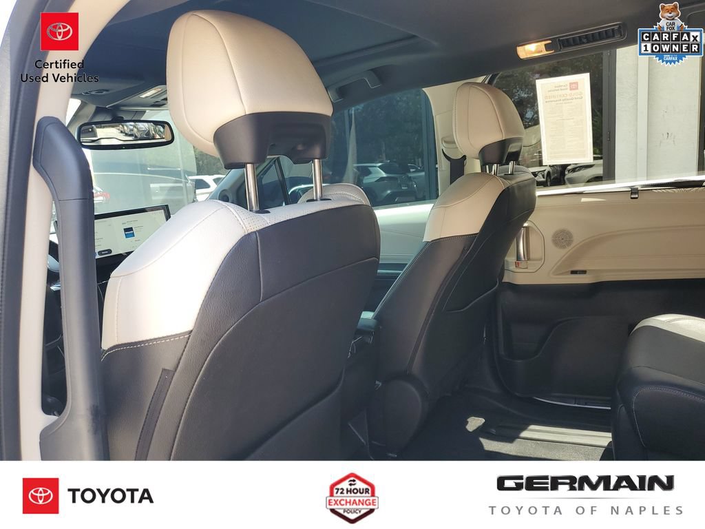 Certified 2025 Toyota Sienna Limited FWD image 24