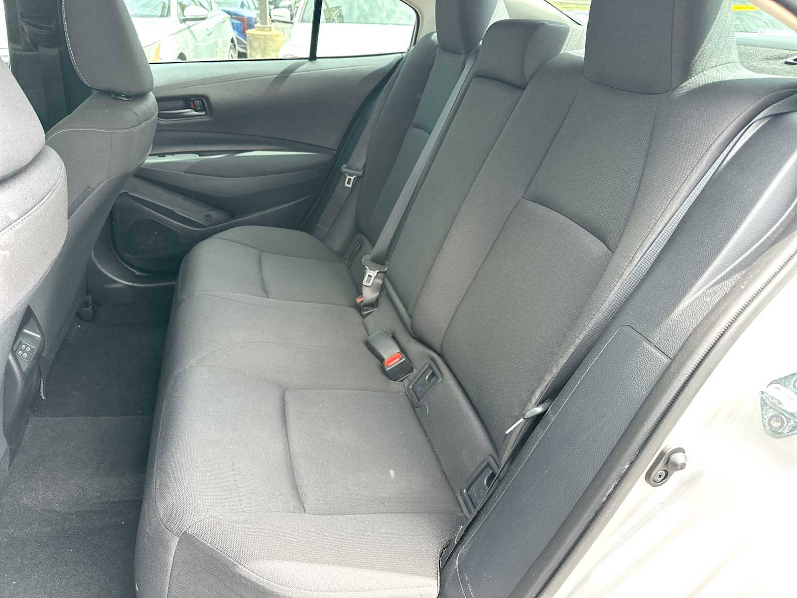 Used 2025 Toyota Corolla LE FWD image 23