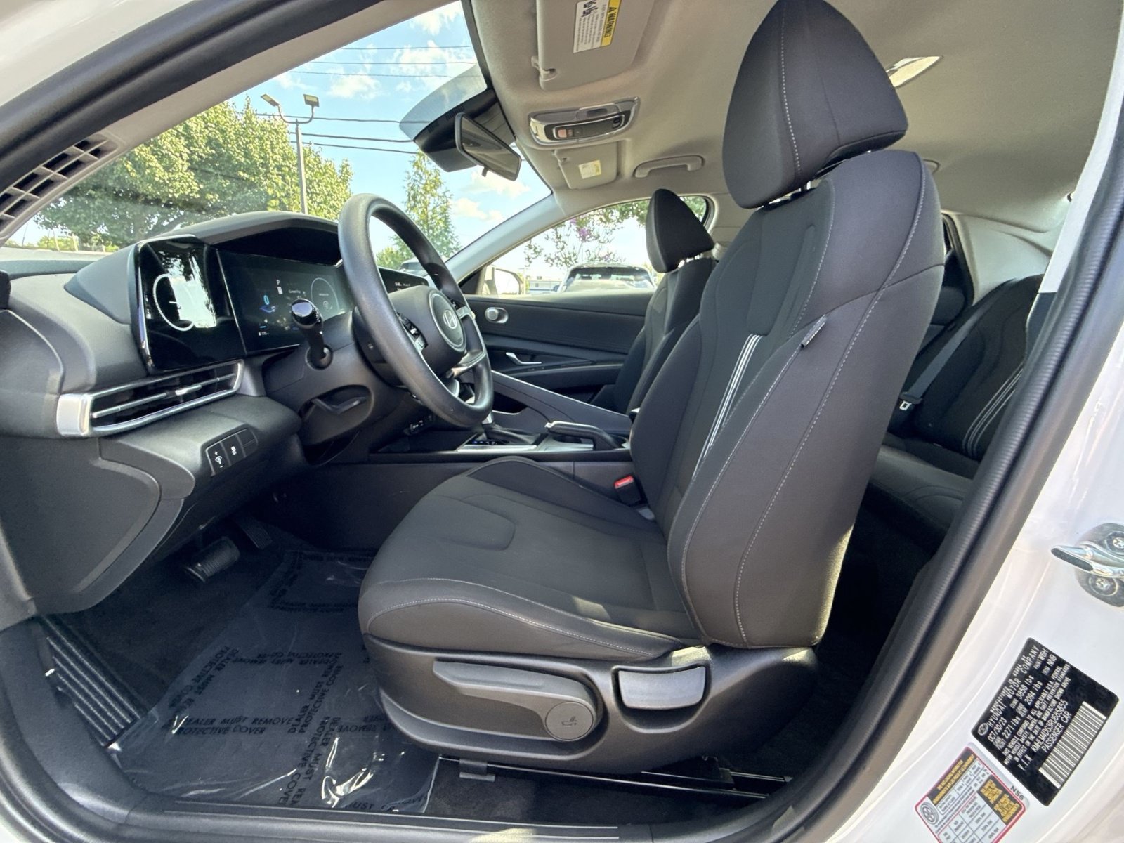 Certified 2024 Hyundai Elantra SEL FWD image 13