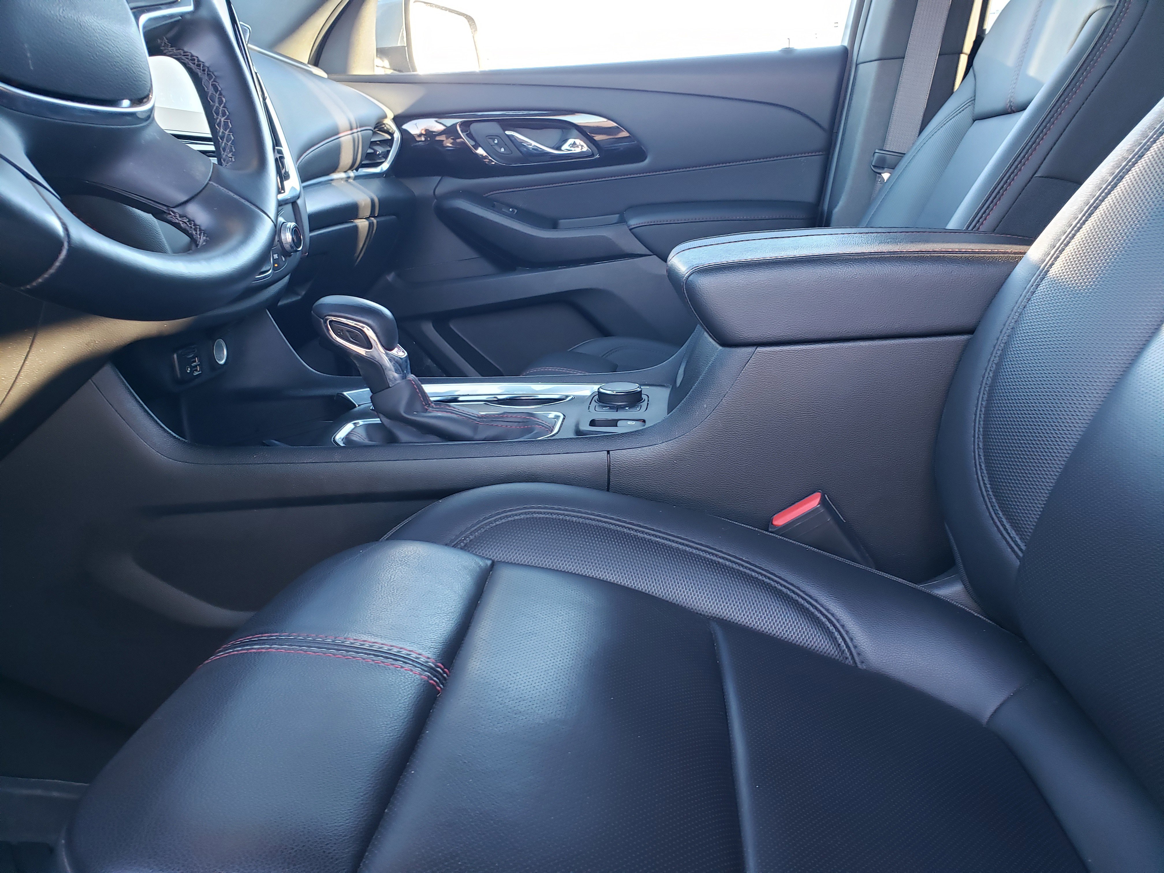 Used 2023 Chevrolet Traverse RS w/ LPO, Floor Liner Package image 24