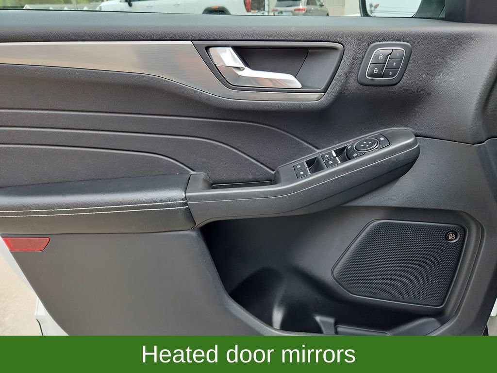 Used 2021 Ford Escape Titanium w/ Class II Trailer Tow Package image 28