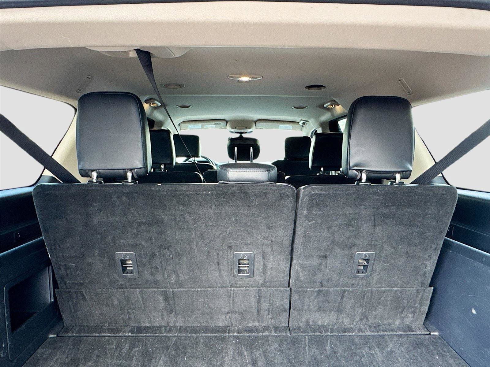 Used 2023 Ford Expedition Max XLT image 26