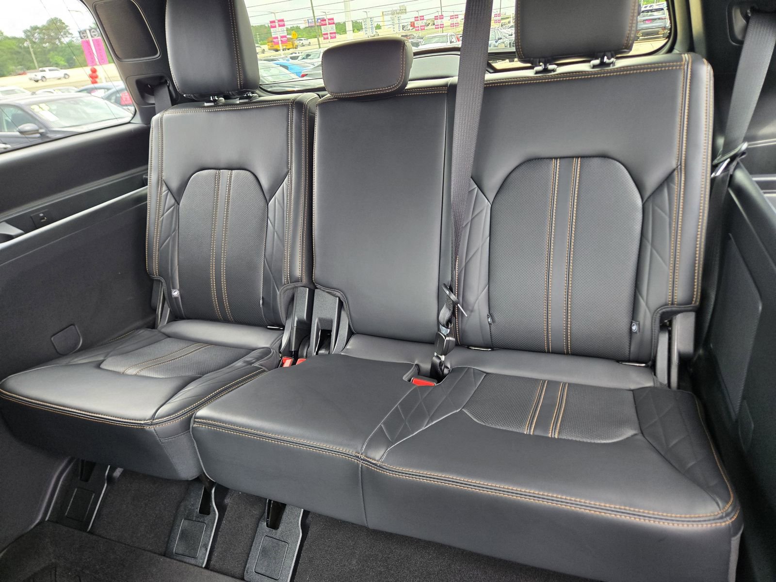 Used 2024 Ford Expedition Platinum RWD image 22