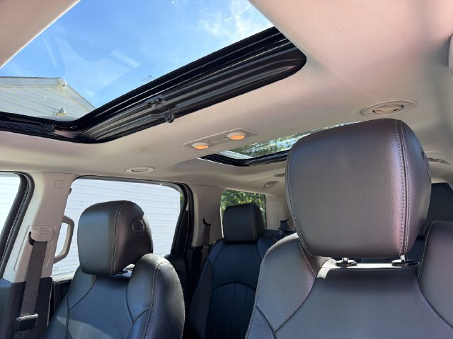 Used 2017 GMC Acadia Limited SLT AWD/4WD image 23