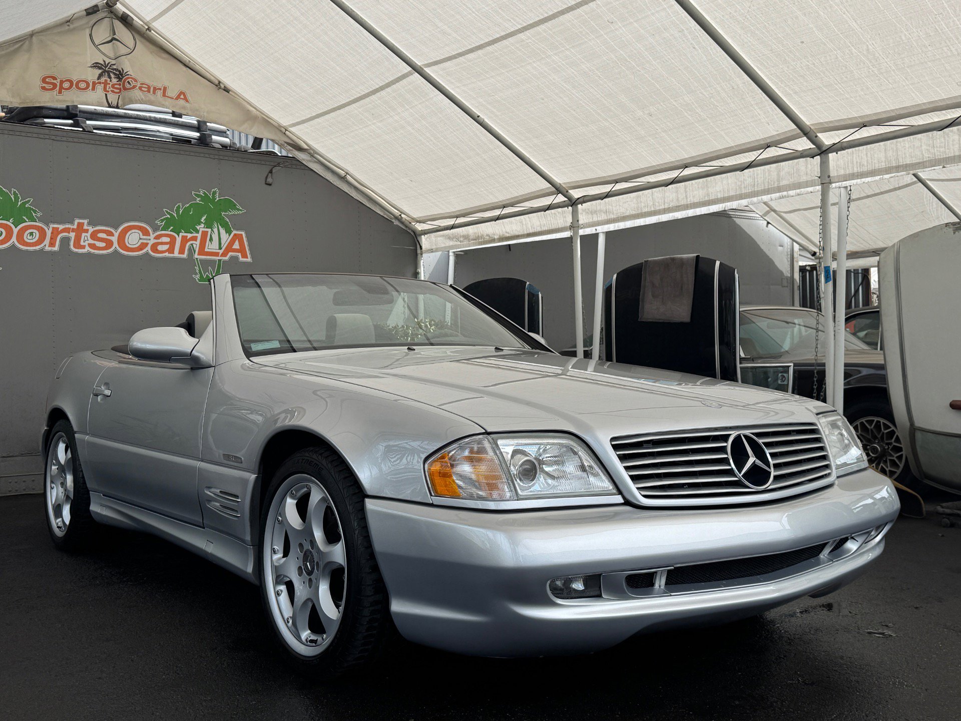 Used 2002 Mercedes-Benz SL 500 image 2