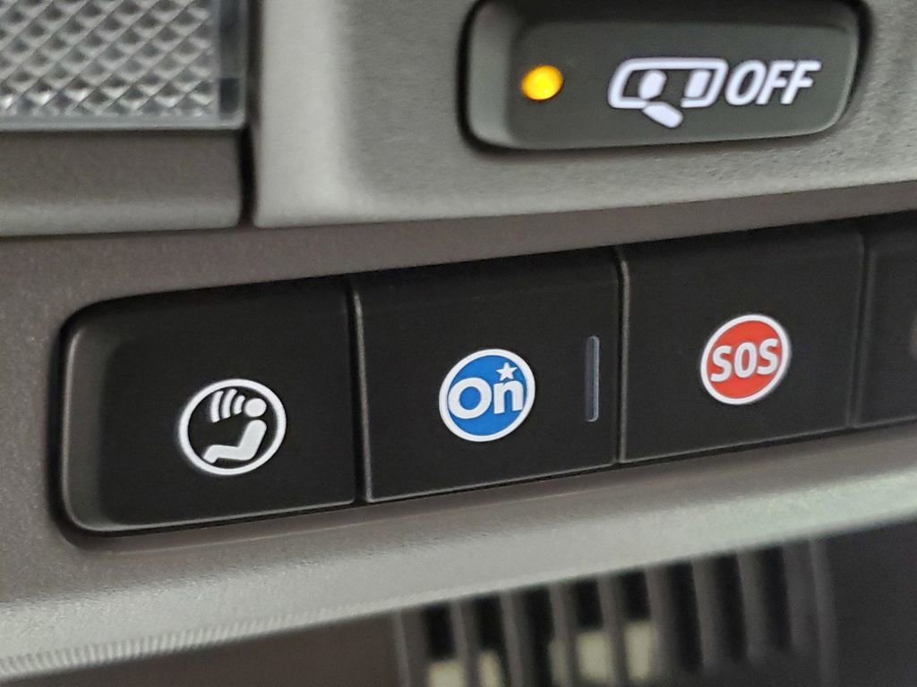 Used 2022 Chevrolet Silverado 1500 Custom image 19