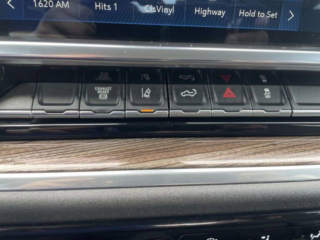 Used 2024 Chevrolet Silverado 2500 LT AWD/4WD image 34