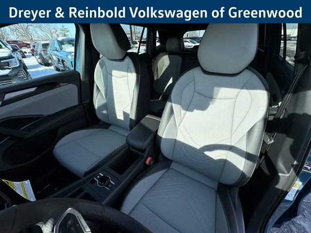 New 2026 Volkswagen Tiguan SE R-Line image 24