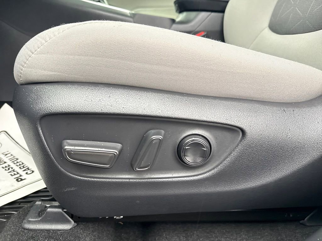 Used 2024 Toyota RAV4 XLE w/ Convenience Package image 27