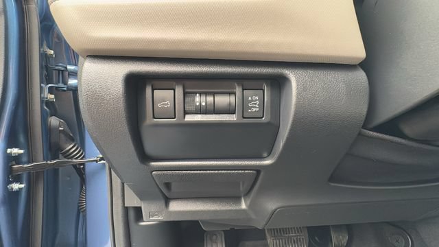 Used 2025 Subaru Forester Limited AWD/4WD image 23
