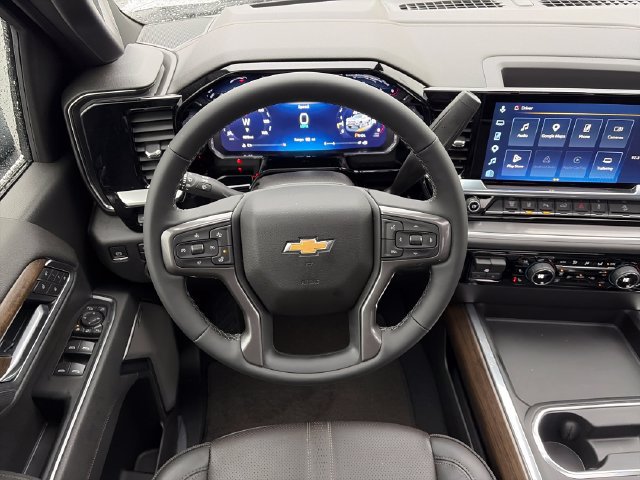 Used 2026 Chevrolet Silverado 3500 High Country w/ High Country Premium Package AWD/4WD image 10