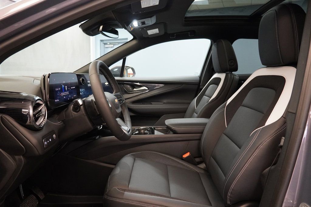 New 2025 Chevrolet Blazer EV LT AWD/4WD image 4