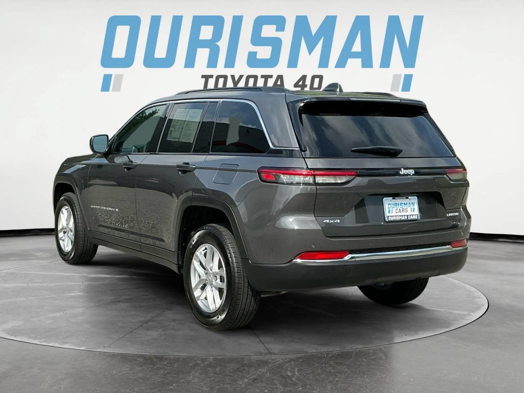 Used 2025 Jeep Grand Cherokee Laredo X AWD/4WD image 5