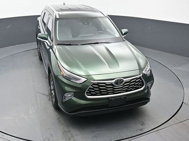 Certified 2023 Toyota Highlander XLE image 52