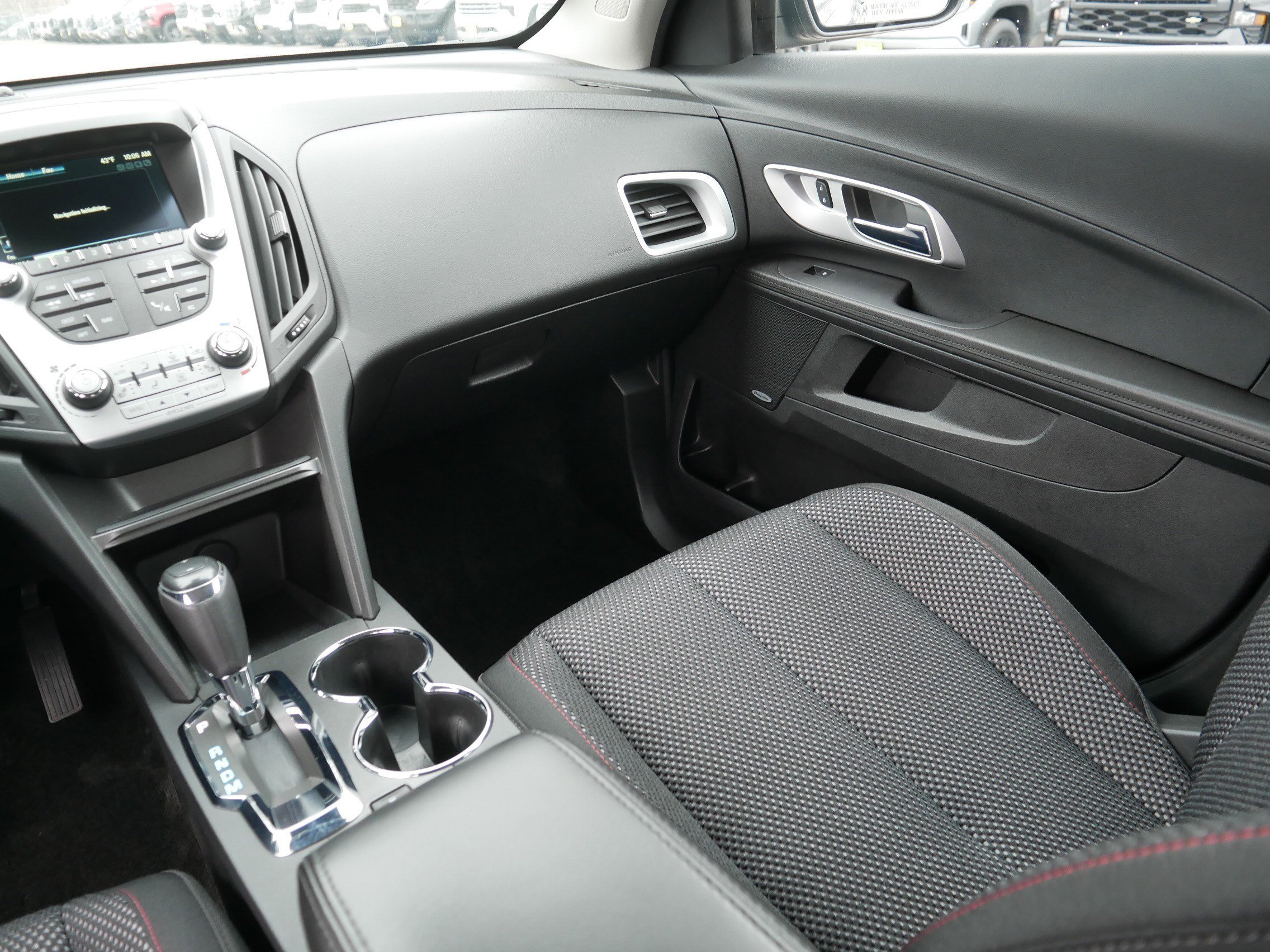 Used 2017 Chevrolet Equinox LT w/ Convenience Package image 11