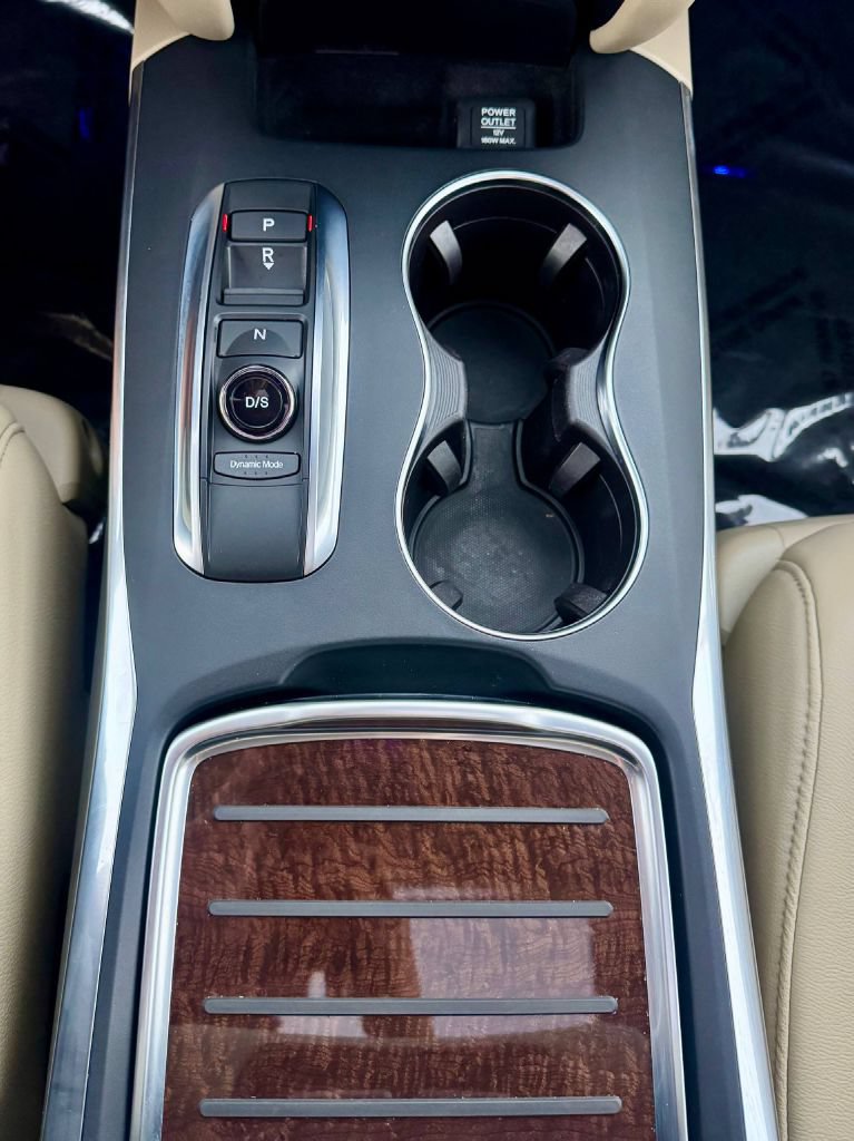 Used 2017 Acura MDX w/ Technology Package AWD/4WD image 19