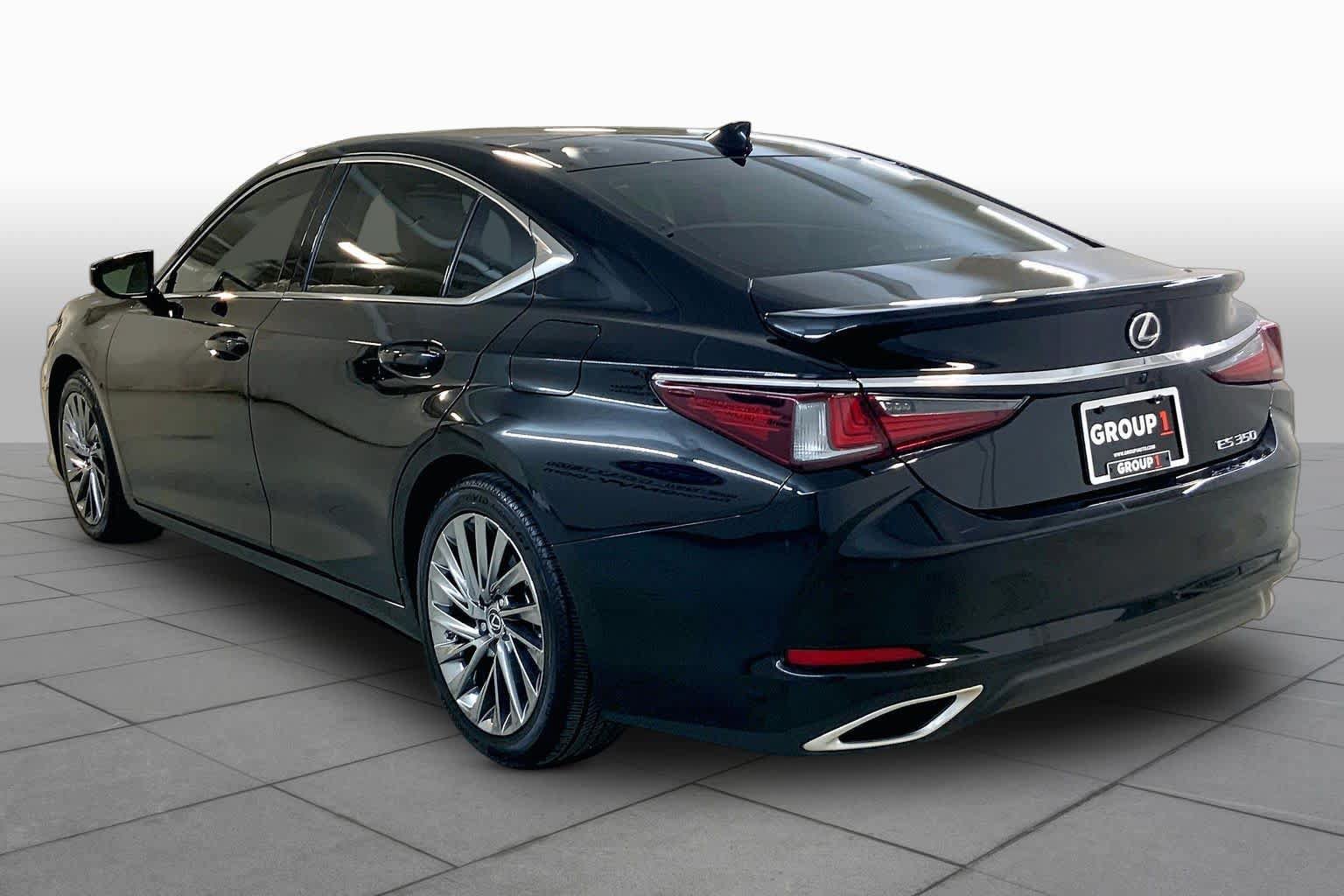 Used 2024 Lexus ES 350 Ultra Luxury FWD image 11