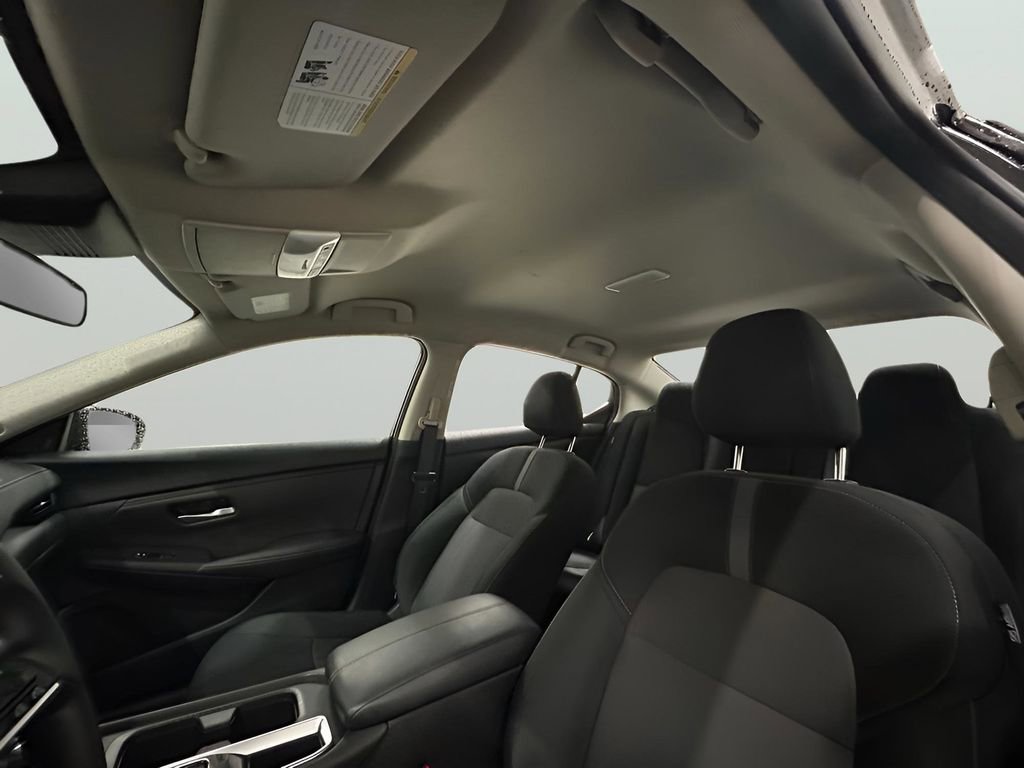 Used 2025 Nissan Sentra SV image 16