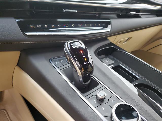 Certified 2024 Cadillac Escalade Premium Luxury AWD/4WD image 81