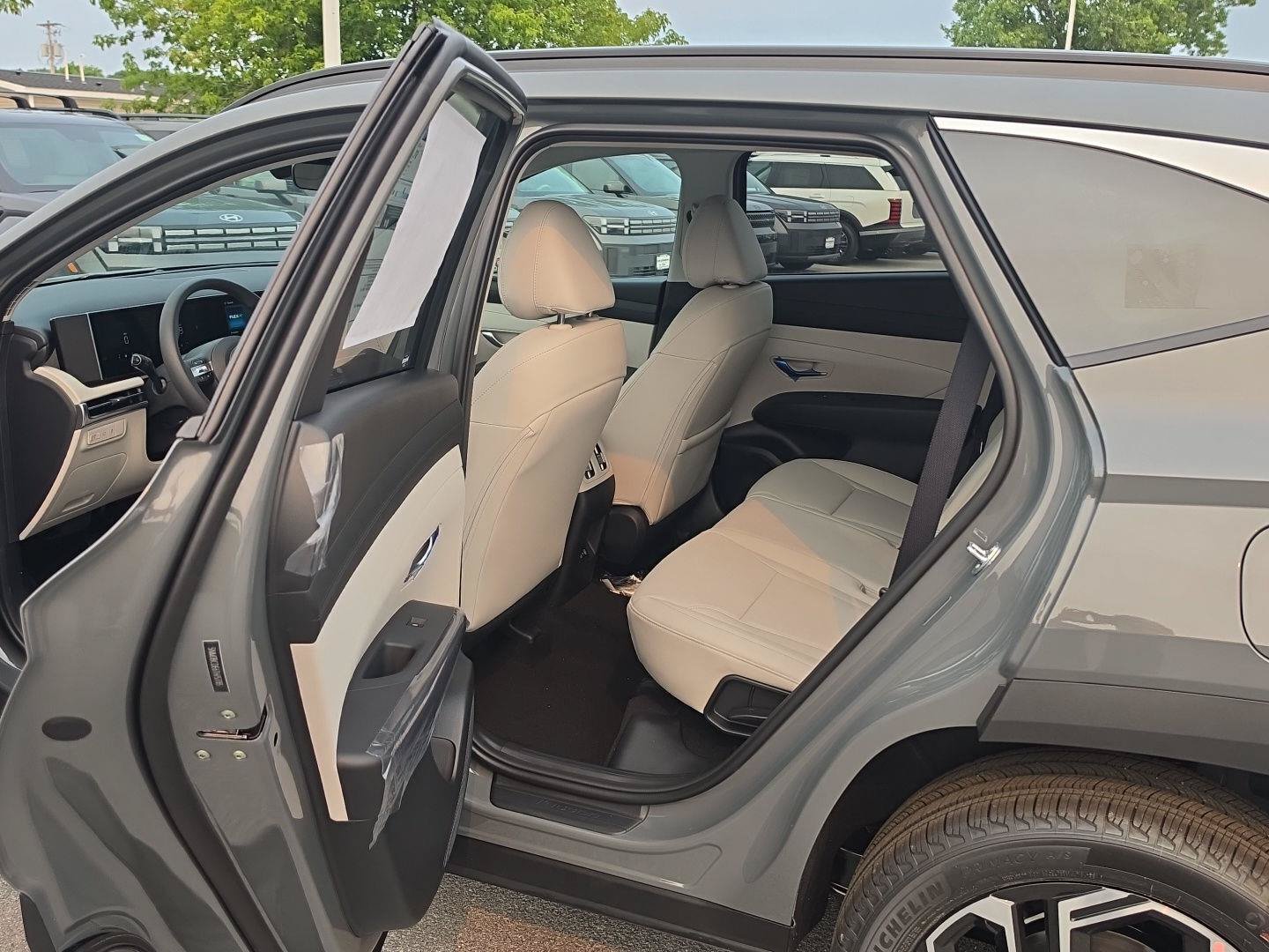 New 2026 Hyundai Tucson SEL Plus AWD/4WD image 14