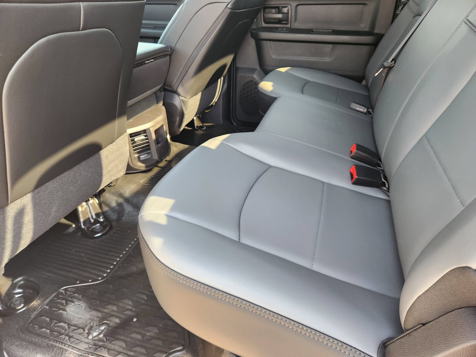 New 2026 RAM 3500 Tradesman AWD/4WD image 23