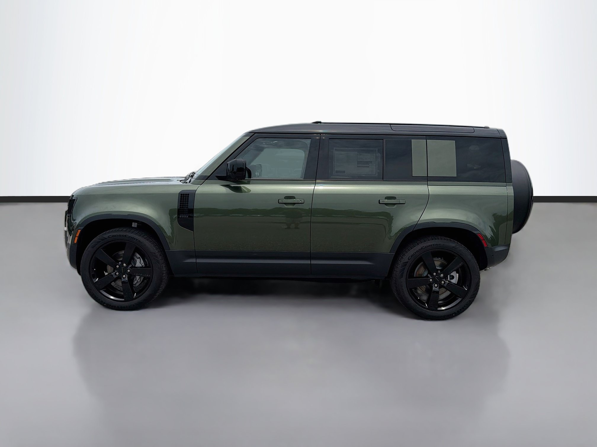 New 2026 Land Rover Defender 110 S AWD/4WD image 2
