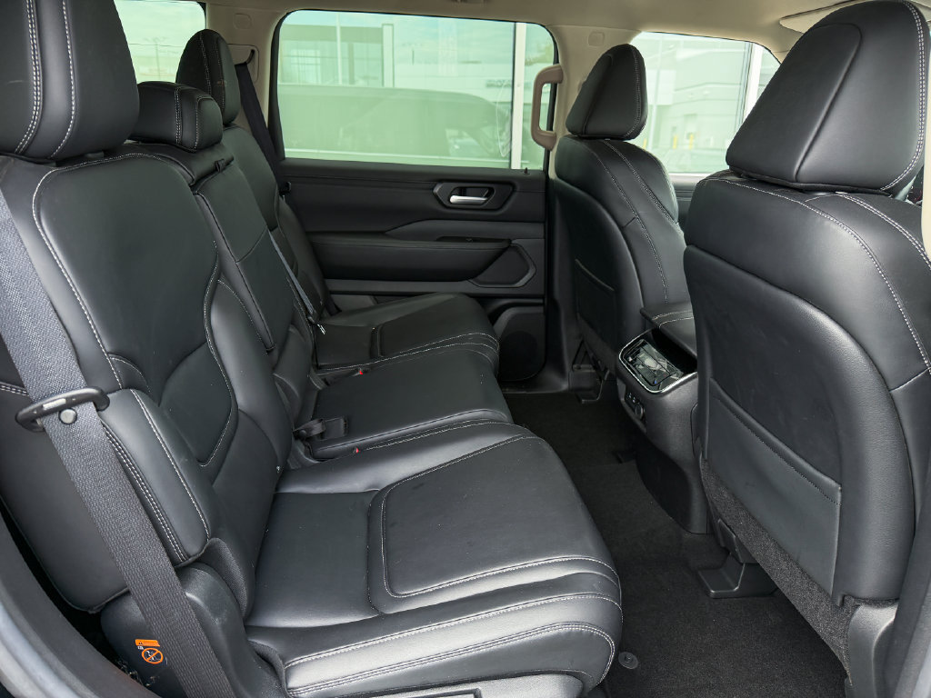 Certified 2025 Nissan Armada SV AWD/4WD image 19