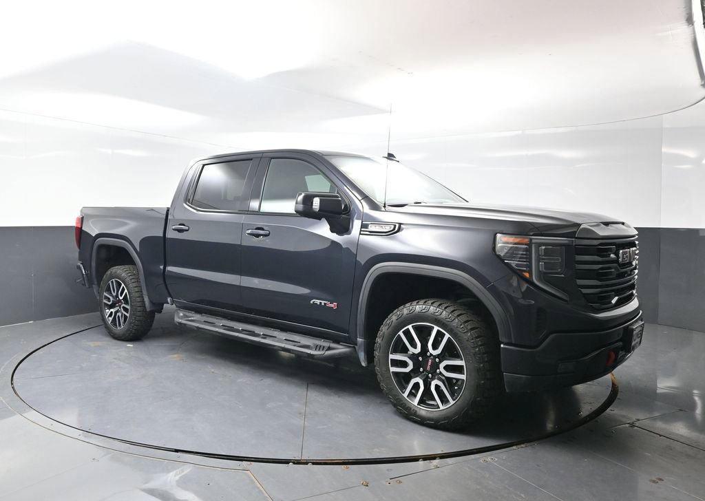 Used 2023 GMC Sierra 1500 AT4 w/ AT4 Premium Package AWD/4WD image 6