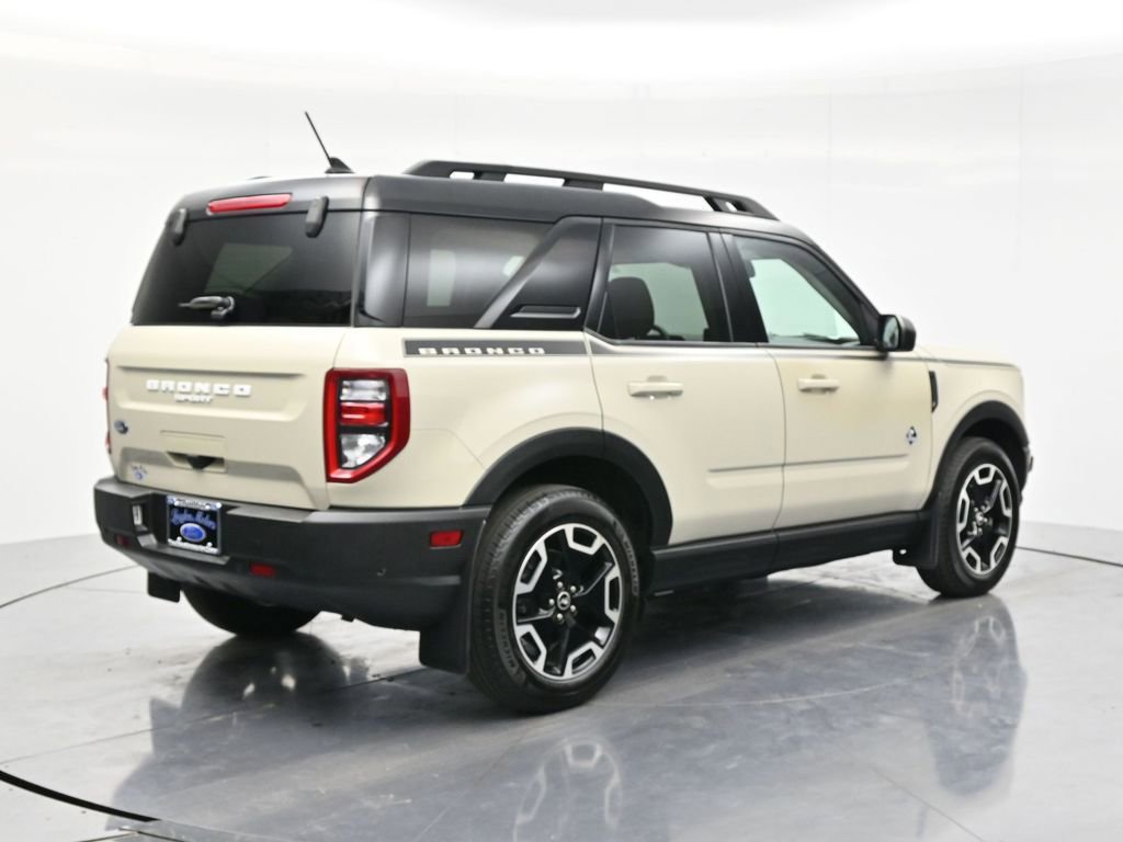 Used 2024 Ford Bronco Sport Outer Banks w/ Tech Package AWD/4WD image 5