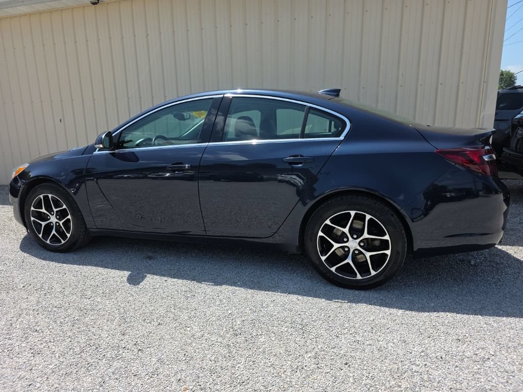 Used 2017 Buick Regal Sport Touring FWD image 10