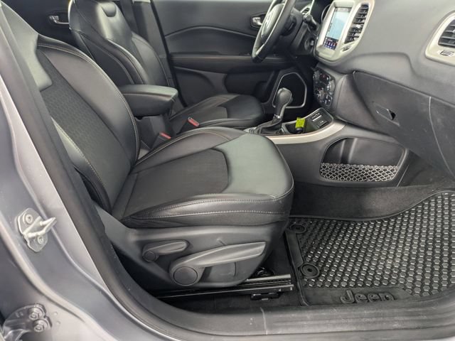 Used 2019 Jeep Compass Latitude w/ Popular Equipment Group FWD image 36