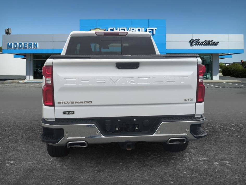 Used 2023 Chevrolet Silverado 1500 LTZ AWD/4WD image 4
