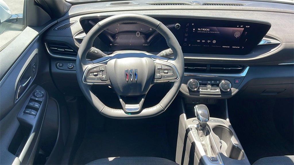 Used 2024 Buick Envista Preferred w/ Convenience I Package image 14