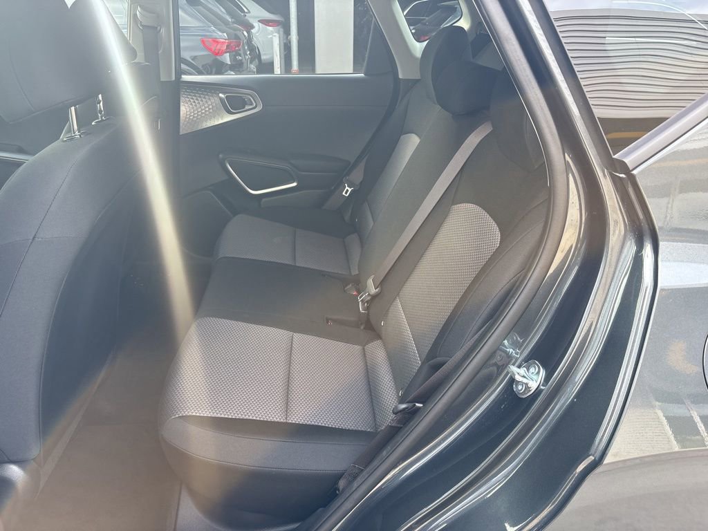 Used 2025 Kia Soul S FWD image 12