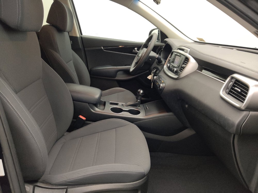 Used 2017 Kia Sorento LX image 21