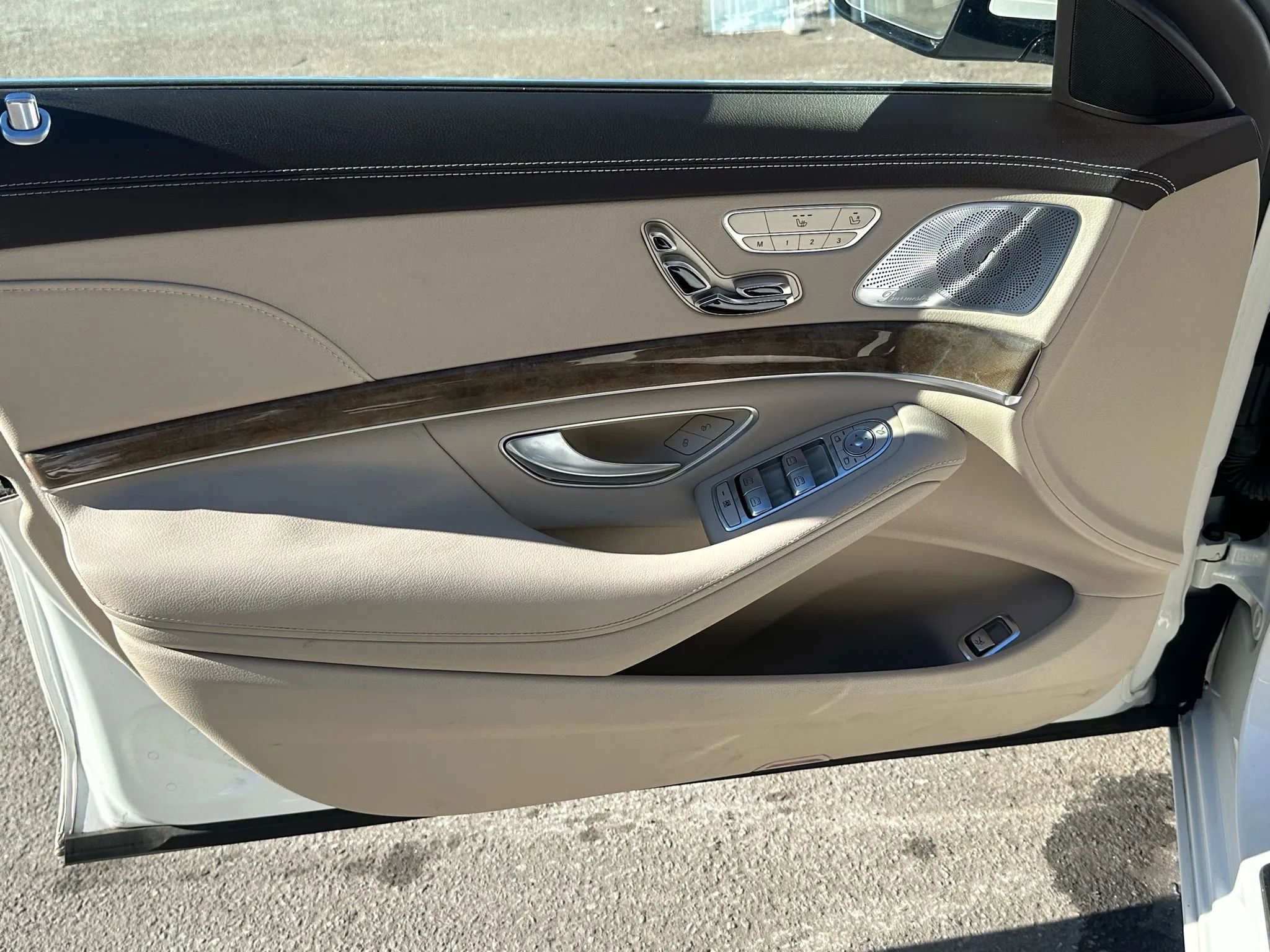 Used 2015 Mercedes-Benz S 550 Sedan image 16