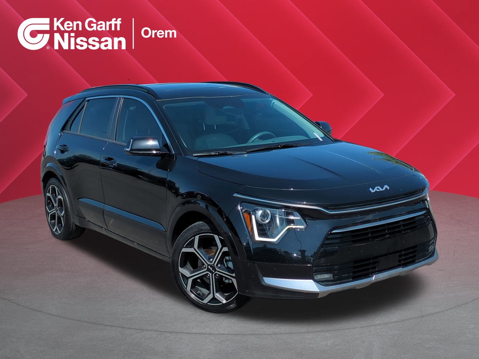 Used 2023 Kia Niro EX Touring