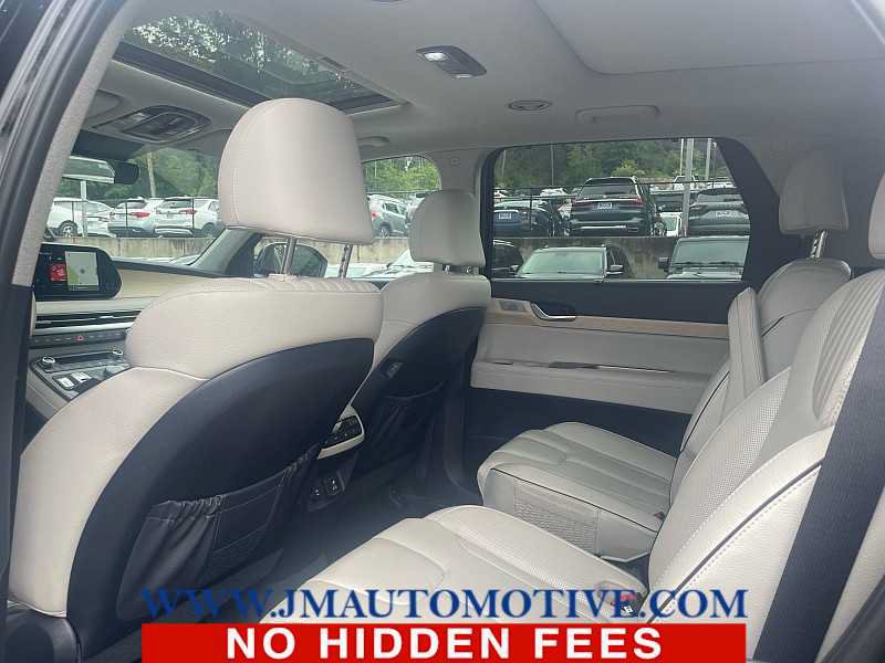 Used 2024 Hyundai Palisade Limited AWD/4WD image 3