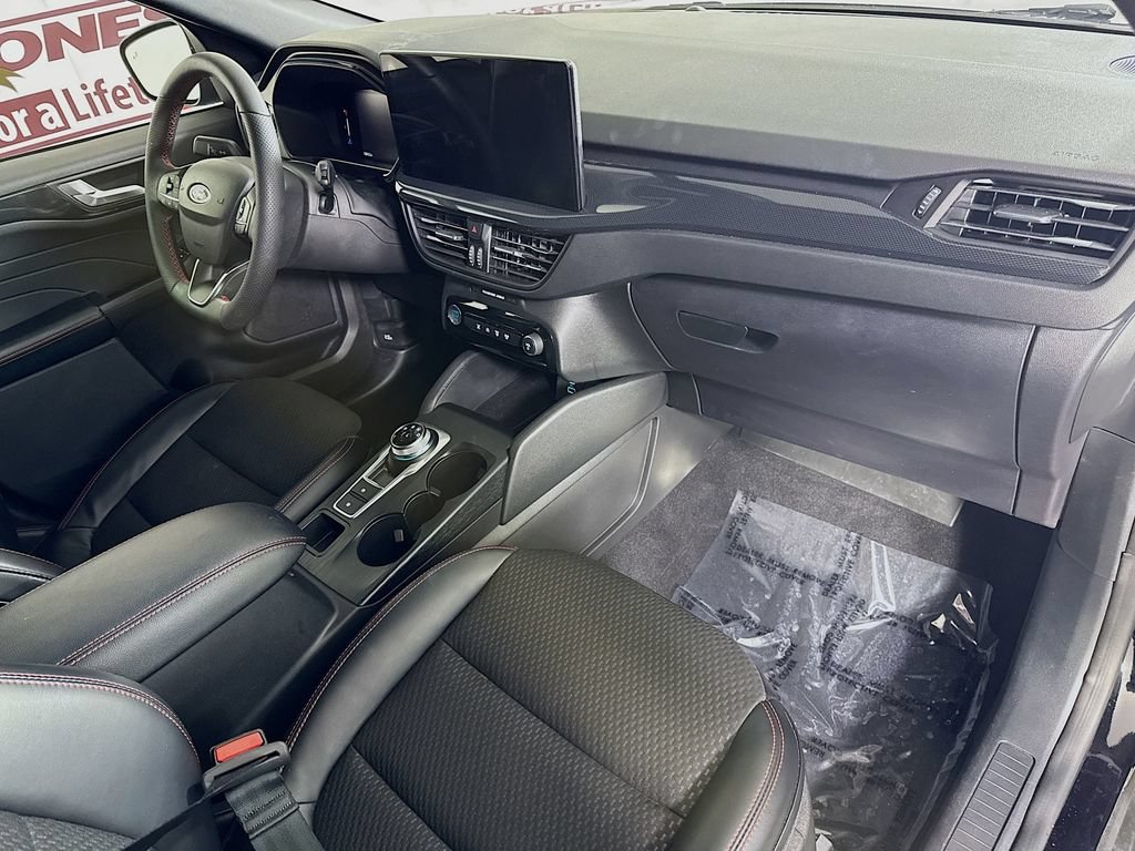 Used 2023 Ford Escape ST-Line w/ Tech Pack #1 FWD image 30