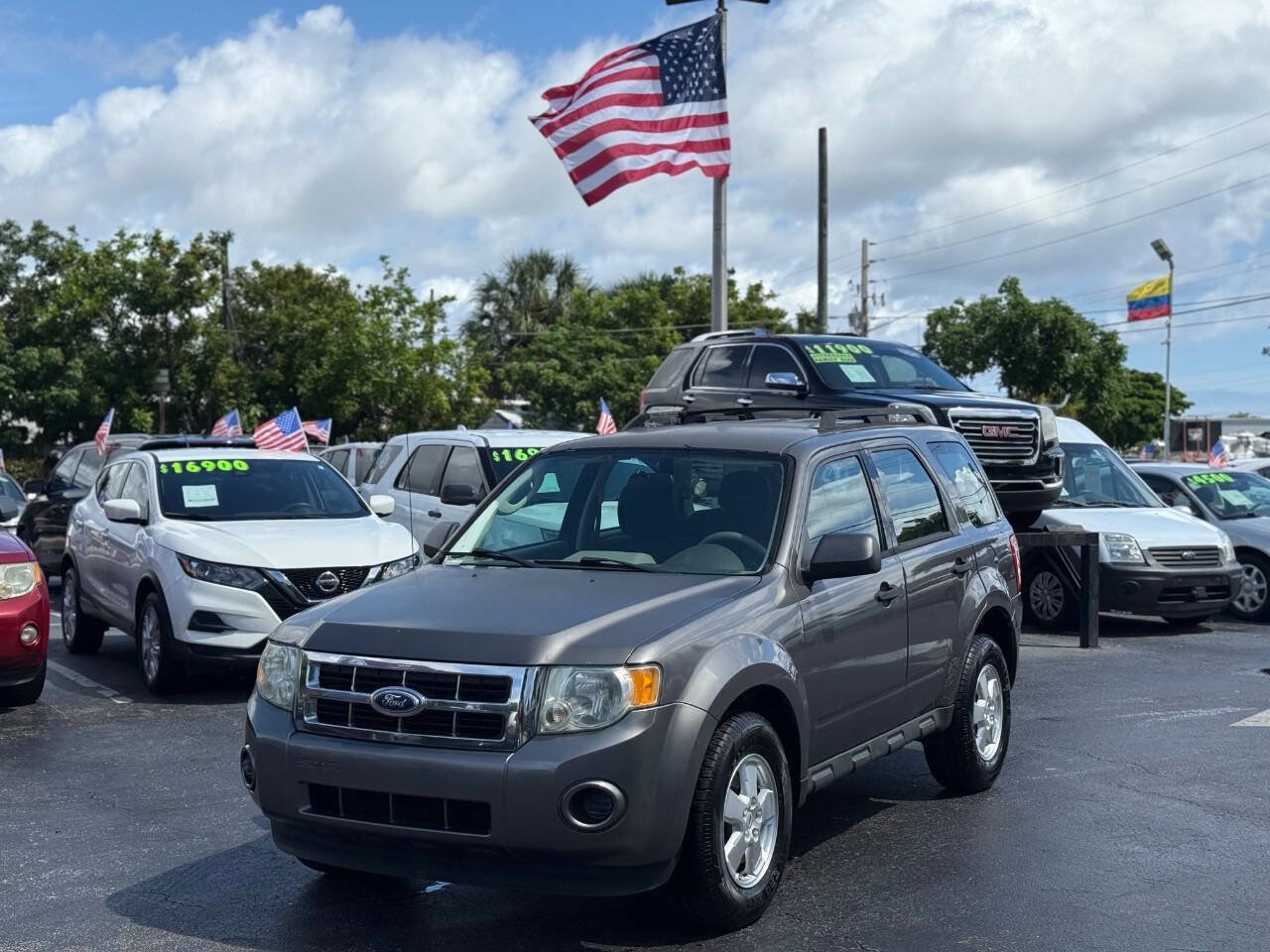 Used 2012 Ford Escape XLS image 1