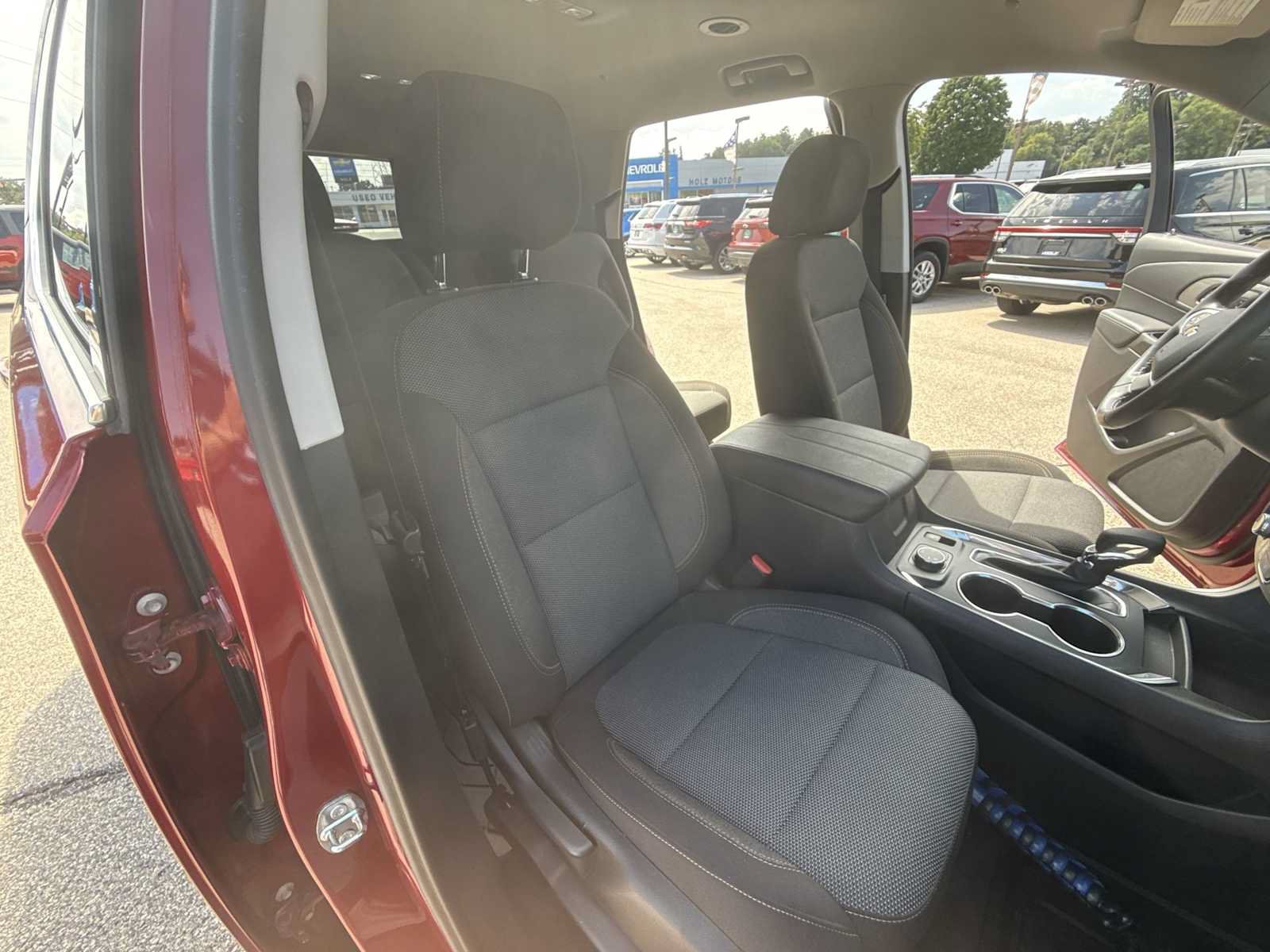 Certified 2021 Chevrolet Traverse LT w/ LPO, Floor Liner Package AWD/4WD image 26