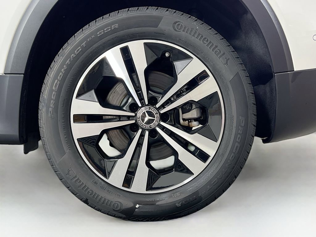 Certified 2025 Mercedes-Benz GLB 250 4MATIC image 30