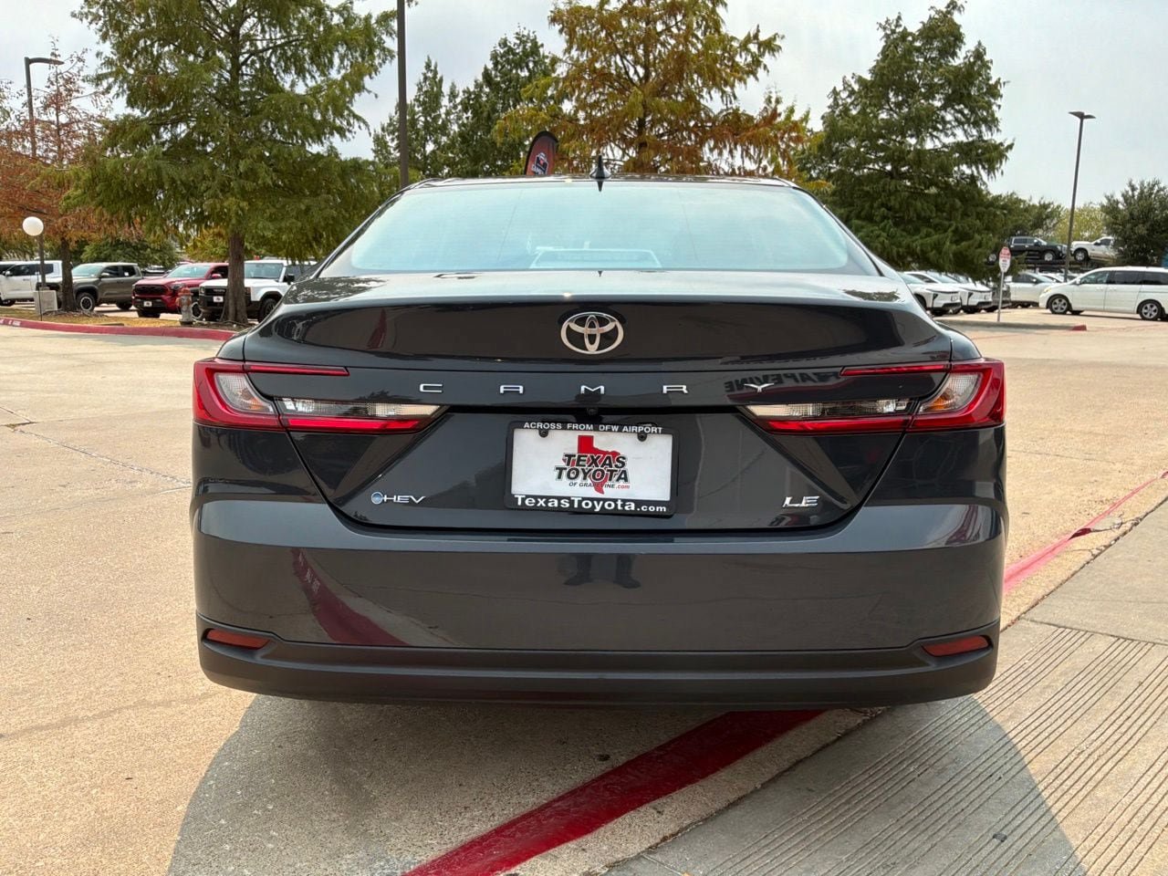 Used 2025 Toyota Camry LE FWD image 7