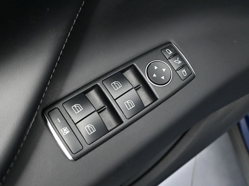 Used 2018 Tesla Model X 100D image 18